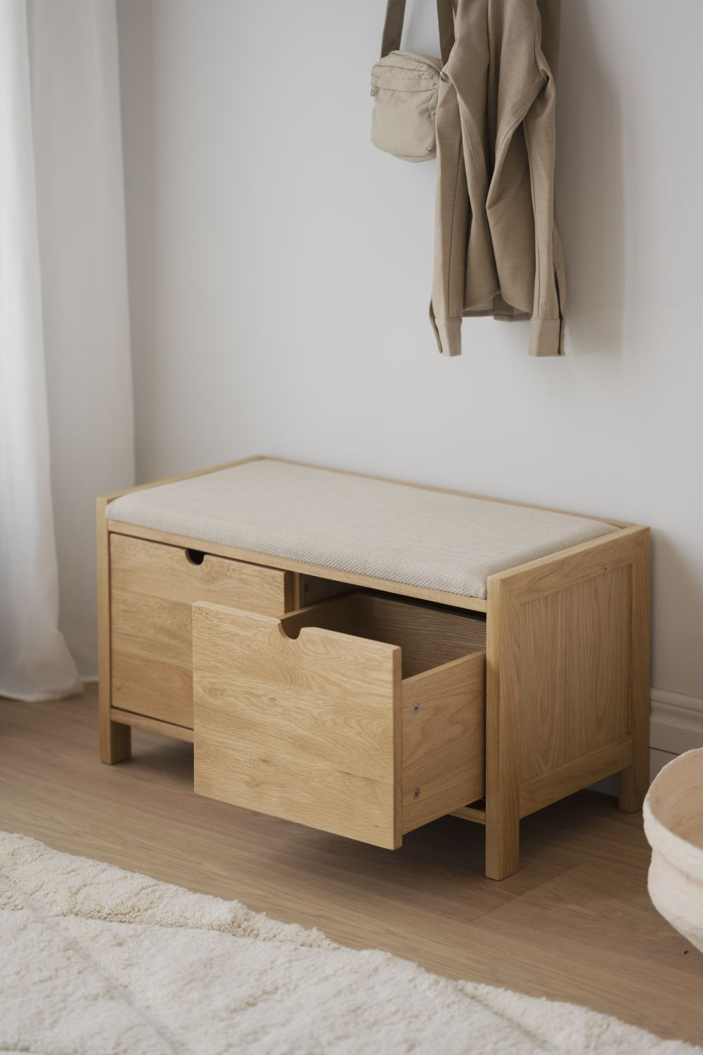 Rowico Hillmond Eteispenkki 80cm Laatikoilla Tammi Kaluste Kaverit rowico-hillmond-eteispenkki-80cm-laatikoilla-tammi-kaluste-kaverit